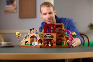 LEGO 21360 Willy Wonka und die Schokoladenfabrik