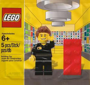  5001622 LEGO Store Employee