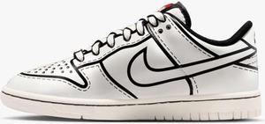 LEGO 5009950 Nike Dunk Low x LEGO Collection - Sneakers für ältere Kinder