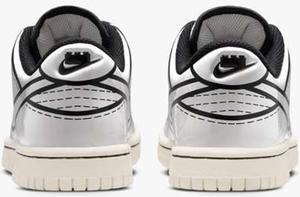 LEGO 5009950 Nike Dunk Low x LEGO Collection - Sneakers für ältere Kinder