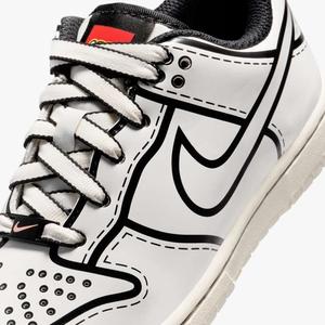 LEGO 5009951 Nike Dunk Low x LEGO Collection - Sneakers für jüngere Kinder