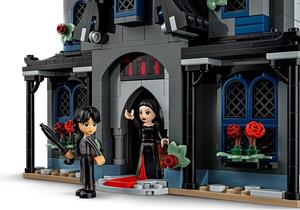 LEGO 76786 Morticias Landhaus